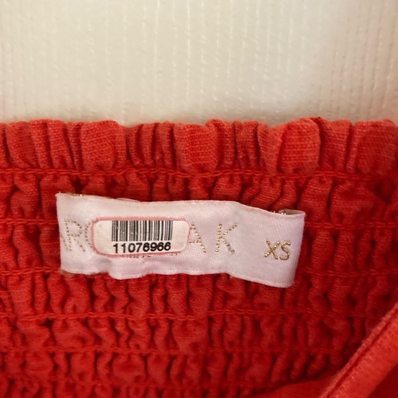 SOLD Carolina K Linen Crop Top - Picture 5 of 10